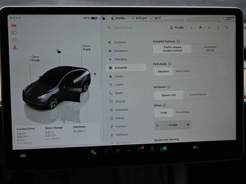 Used 2022 Tesla Model Y Long Range image 25