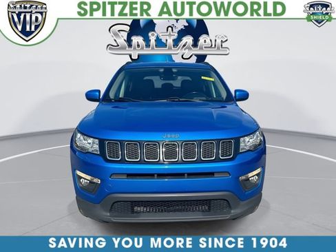 Used 2018 Jeep Compass Latitude w/ Popular Equipment Group AWD/4WD image 3
