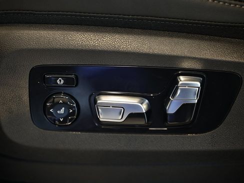 New 2026 BMW X7 xDrive40i w/ M Sport Package image 23