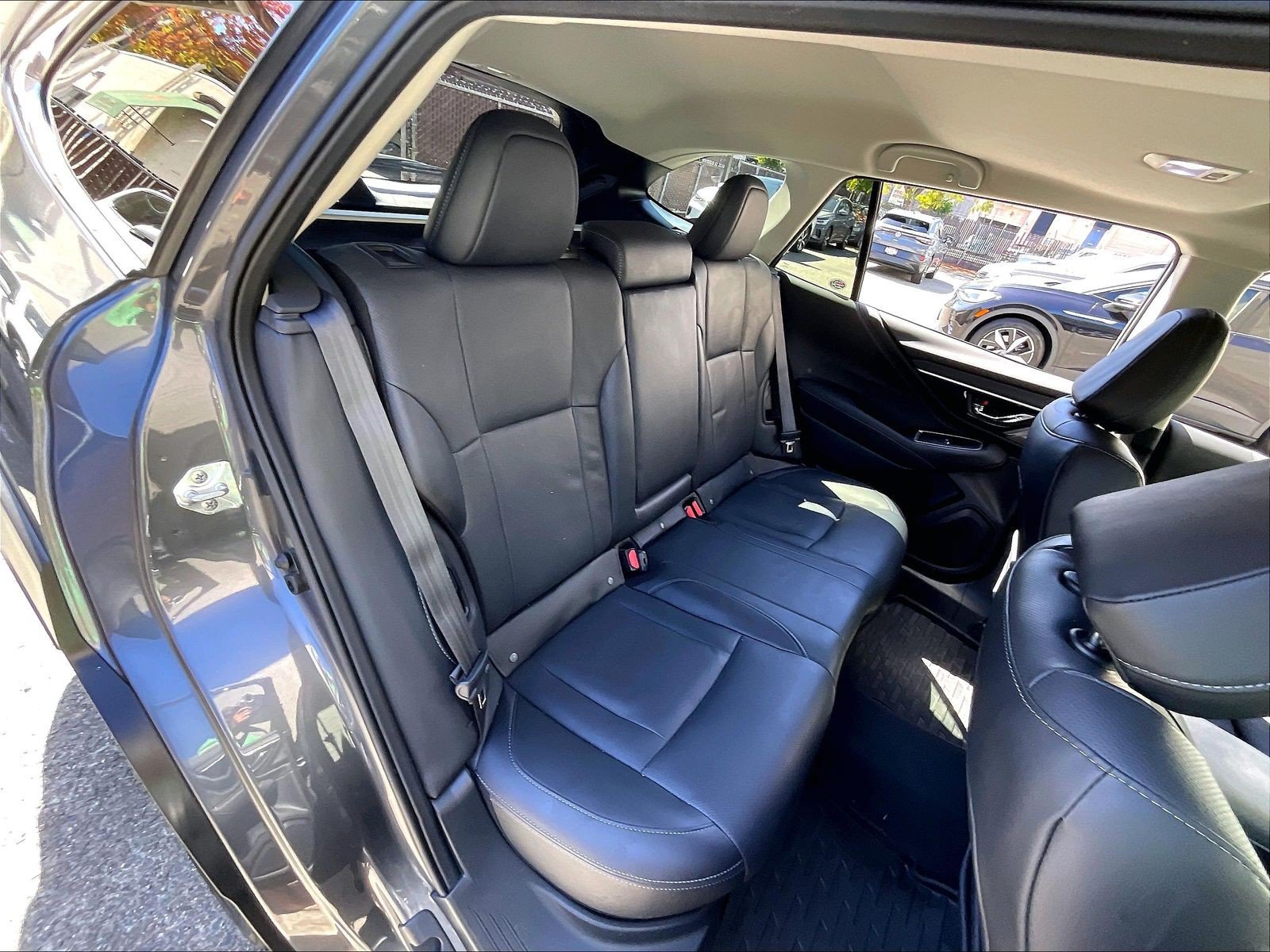 Used 2023 Subaru Outback Limited XT AWD/4WD image 26