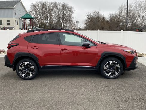 New 2026 Subaru Crosstrek 2.5i Limited w/ Crosstrek Mirror Package image 7