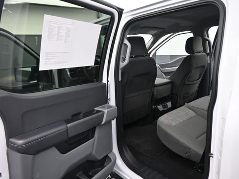 Used 2023 Ford F150 XLT image 39