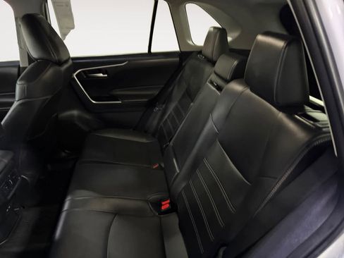 Used 2025 Toyota RAV4 XLE Premium image 17