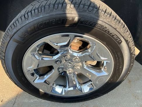 Certified 2022 RAM 1500 Big Horn AWD/4WD image 10
