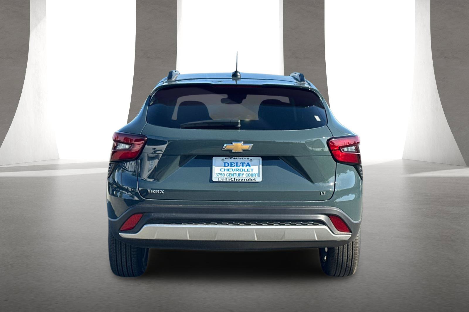 New 2026 Chevrolet Trax LT w/ LT Convenience Package FWD image 5