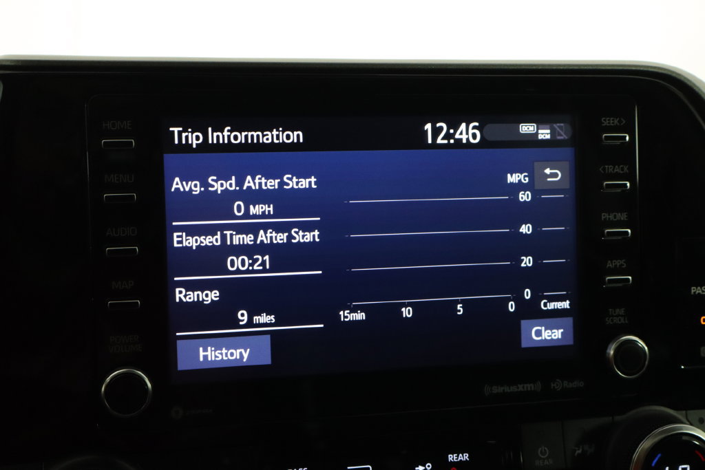 Used 2021 Toyota Highlander XLE FWD image 36