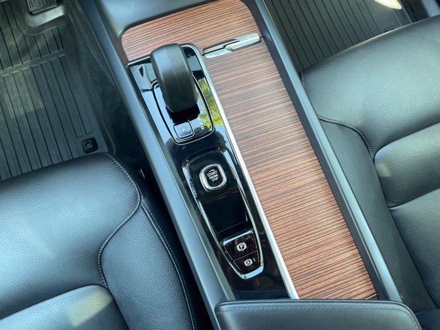 Certified 2023 Volvo XC60 B5 Plus w/ Climate Package AWD/4WD image 23
