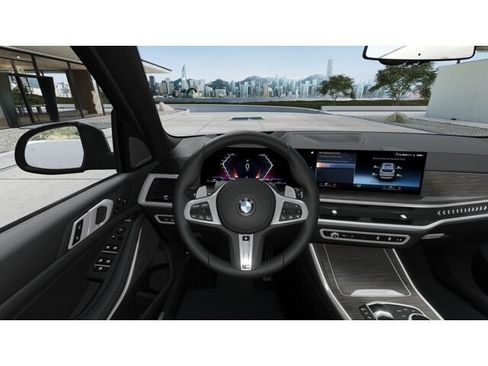 Used 2026 BMW X5 xDrive40i w/ M Sport Package AWD/4WD image 13