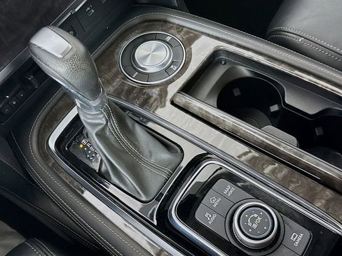 Used 2023 Nissan Armada Platinum w/ Captain's Chairs Package image 20