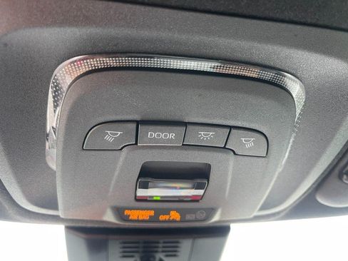 Used 2026 Toyota Corolla SE FWD image 31