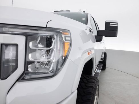 Used 2020 GMC Sierra 2500 Denali w/ Denali Ultimate Package AWD/4WD image 12