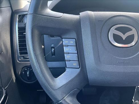Used 2010 MAZDA Tribute i Sport FWD image 23