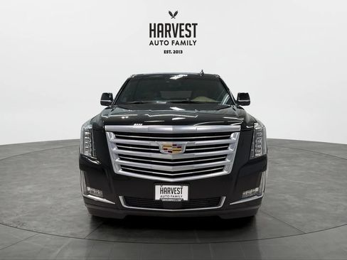 Used 2020 Cadillac Escalade Platinum image 11