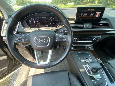 Used 2019 Audi Q5 Prestige w/ Prestige Package AWD/4WD image 10