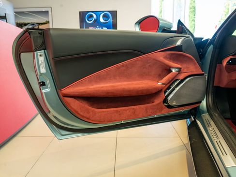 Certified 2023 Ferrari Roma RWD image 8