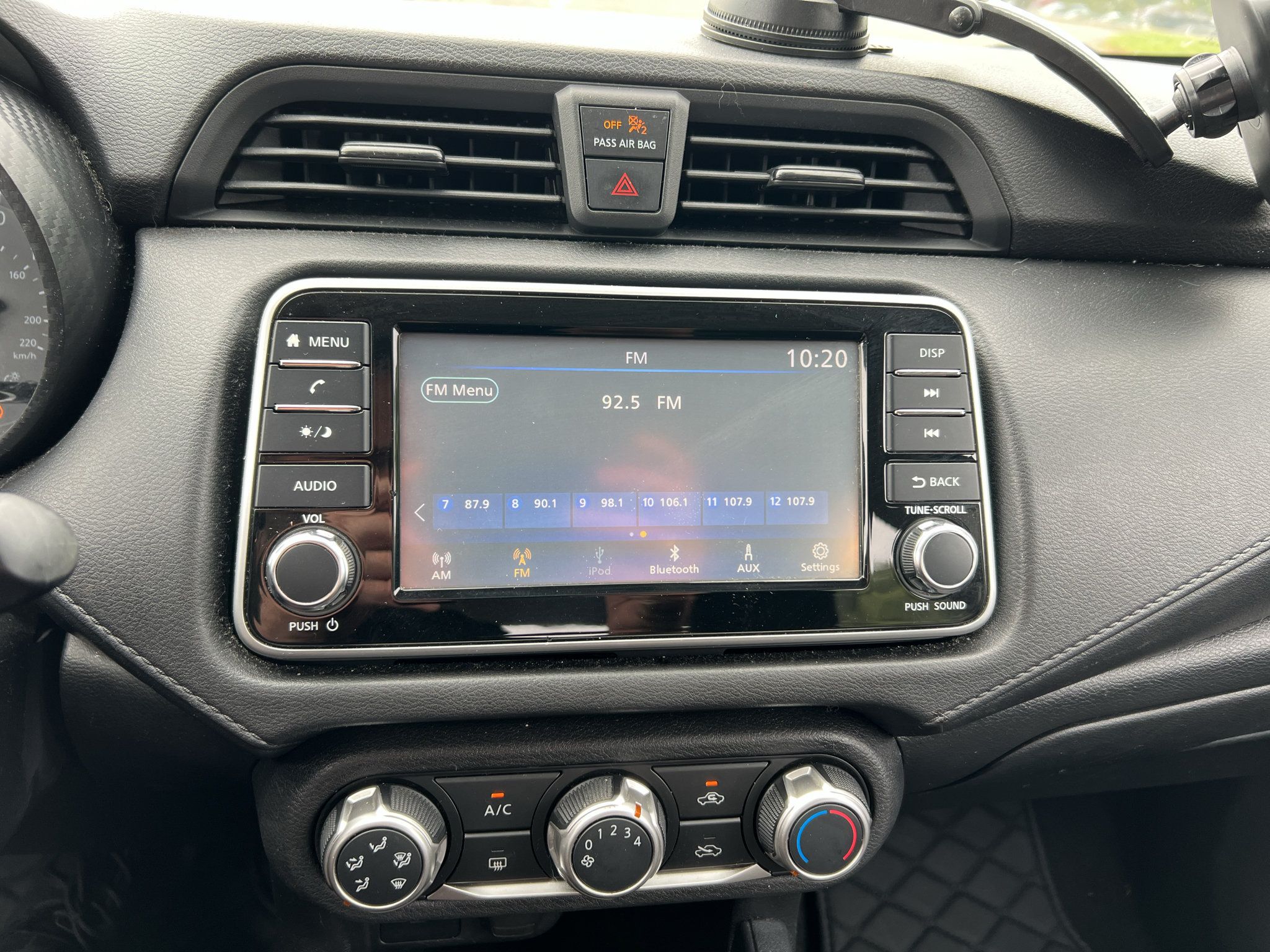 Used 2021 Nissan Versa S FWD image 13