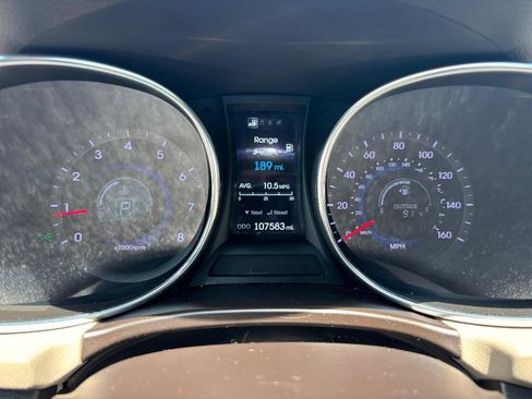 Used 2014 Hyundai Santa Fe GLS image 17