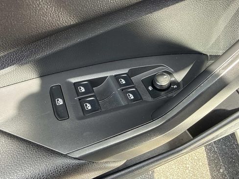 Used 2019 Volkswagen Jetta SEL FWD image 22
