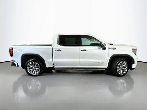 Used 2024 GMC Sierra 1500 Denali w/ Denali Reserve Package AWD/4WD image 8