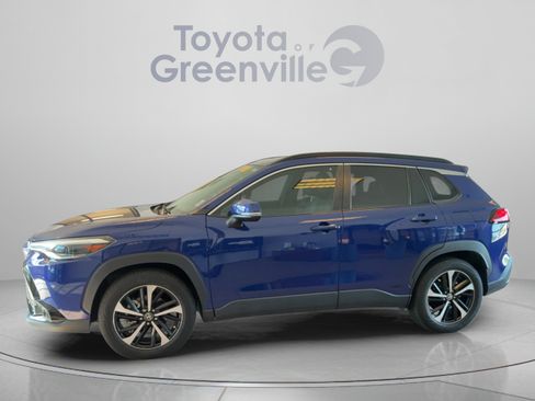 Certified 2023 Toyota Corolla Cross AWD Hybrid w/ Convenience Package image 2