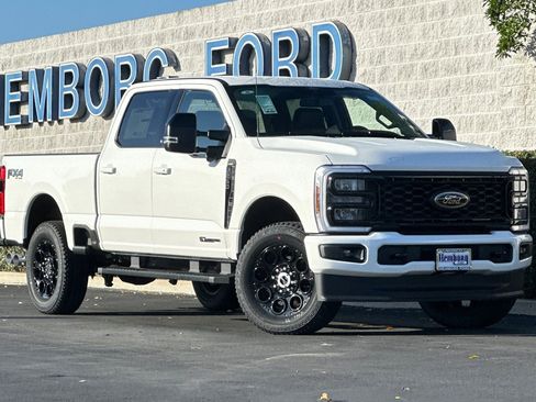 New 2026 Ford F250 Lariat w/ Black Appearance Package image 2