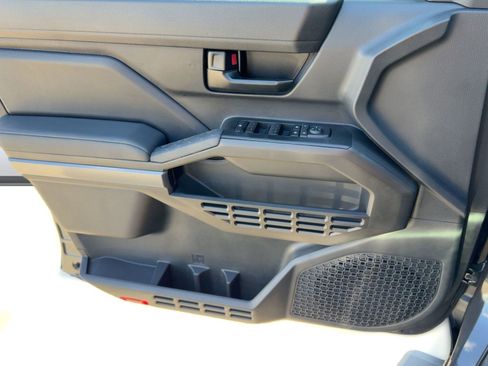 New 2025 Toyota Tacoma SR5 image 11