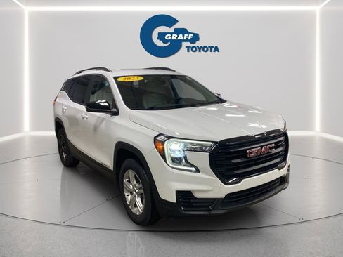 Used 2023 GMC Terrain SLE w/ Driver Convenience Package AWD/4WD image 11