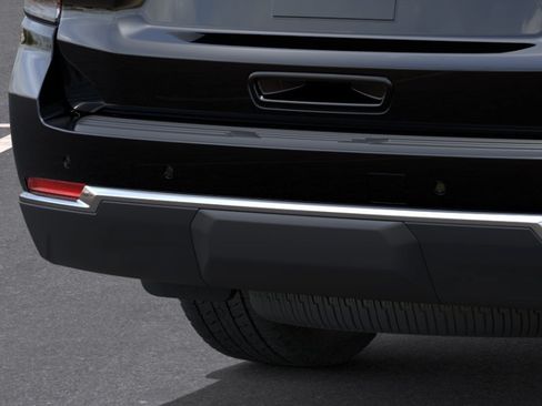 New 2026 Chevrolet Suburban LS AWD/4WD image 15