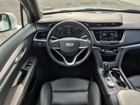 Certified 2024 Cadillac XT6 Luxury w/ LPO, Floor Liner Package AWD/4WD image 20