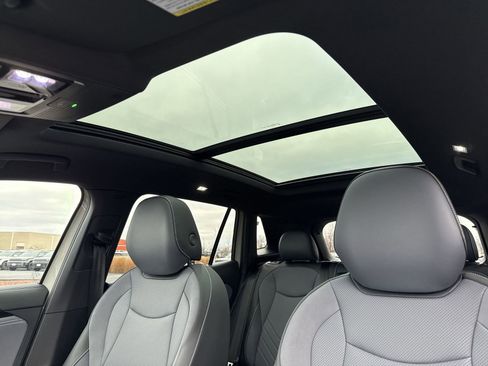 New 2026 Volkswagen Tiguan SE R-Line image 22