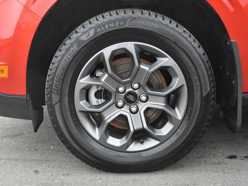 Used 2023 Ford Maverick XLT image 12