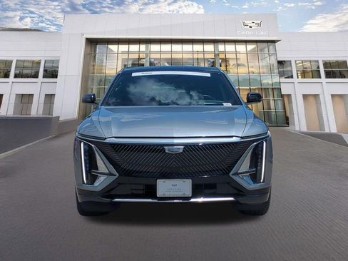 Certified 2024 Cadillac Lyriq Tech AWD/4WD image 2
