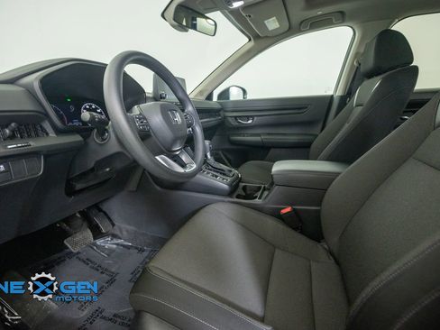 Used 2023 Honda CR-V EX image 10