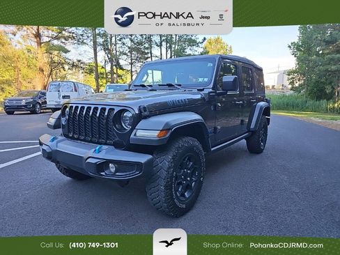 Used 2023 Jeep Wrangler Unlimited w/ Cold Weather Group AWD/4WD image 1