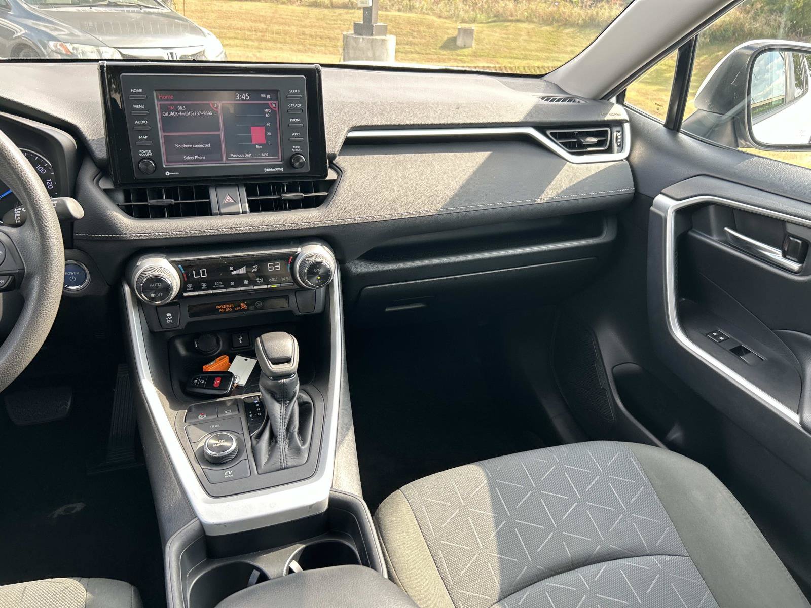 Used 2021 Toyota RAV4 XLE AWD/4WD image 22