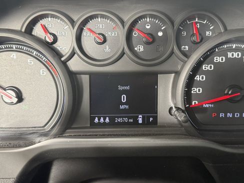 Used 2024 GMC Sierra 1500 Pro w/ Graphite Edition AWD/4WD image 17