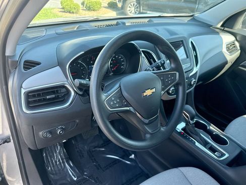 Used 2024 Chevrolet Equinox LS w/ LS Convenience Package FWD image 34
