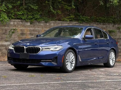 Used 2021 BMW 530i xDrive w/ Convenience Package AWD/4WD image 11