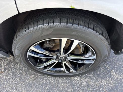 Used 2018 Volvo XC60 T6 Momentum w/ Advanced Package AWD/4WD image 10