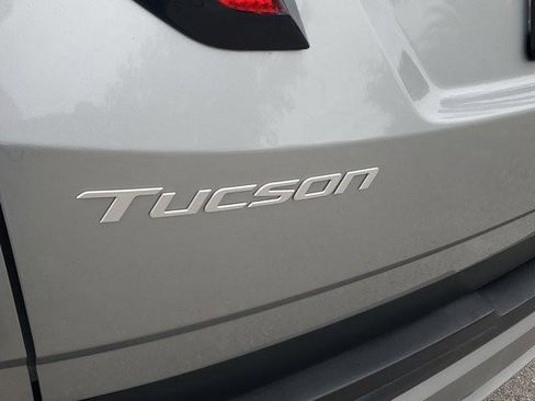 Certified 2025 Hyundai Tucson SE image 10