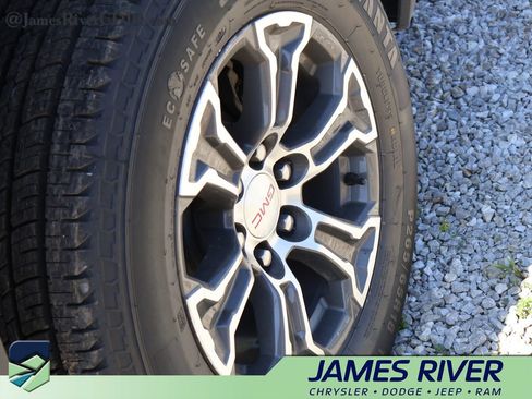 Used 2025 GMC Sierra 1500 SLT AWD/4WD image 20