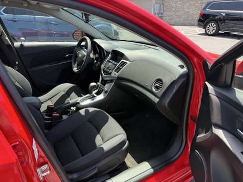 Used 2016 Chevrolet Cruze LT FWD image 21