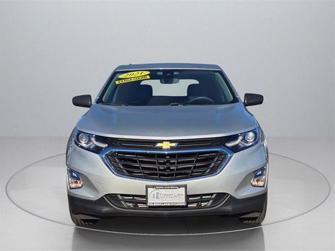 Used 2021 Chevrolet Equinox LS w/ LS Convenience Package image 2