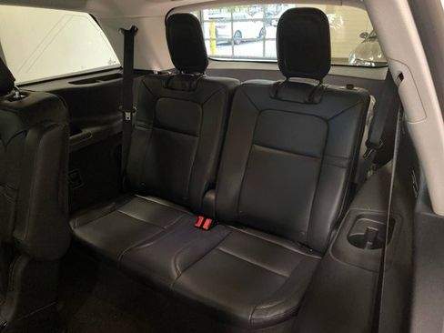 New 2025 Lincoln Aviator AWD image 10