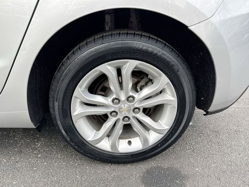 Used 2019 Chevrolet Cruze LS w/ LS Convenience Package image 26