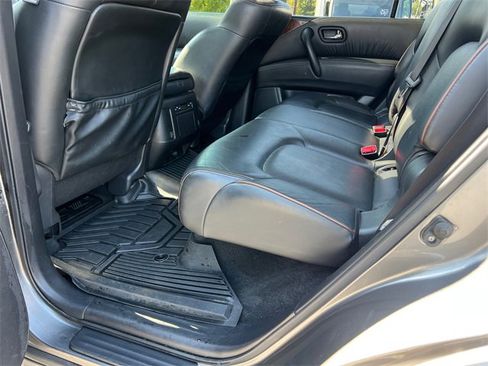 Used 2020 Nissan Armada SL w/ Premium Package image 21
