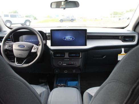 New 2026 Ford Maverick XLT AWD/4WD image 15