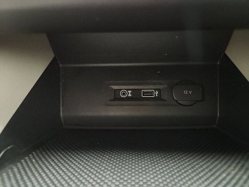 Used 2018 Volkswagen Atlas SE image 21