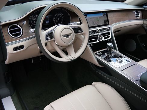 New 2026 Bentley Flying Spur Plug-In Hybrid AWD/4WD image 12