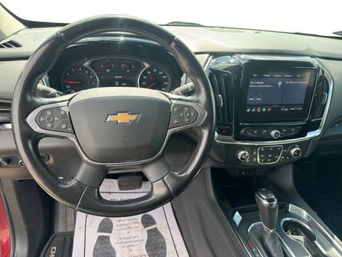 Used 2020 Chevrolet Traverse LT w/ Driver Confidence II Package AWD/4WD image 12